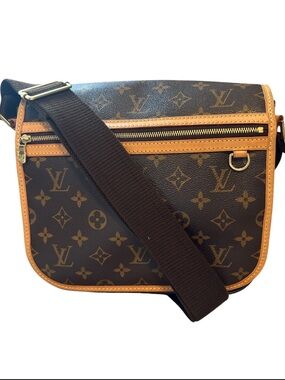 LOUIS VUITTON
Monogram Bosphore PM Messenger